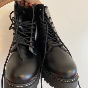 Black biker boots with platform
